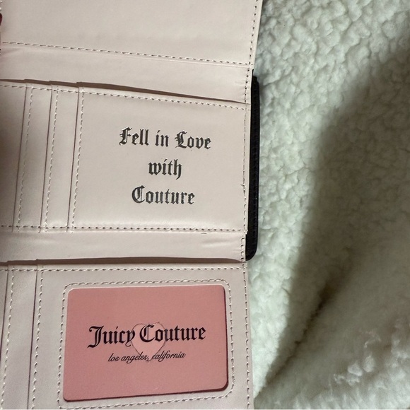 NWT Juicy Couture “All That Glitters” Wristlet Wallet, Black with Rhinestones - Picture 4 of 5